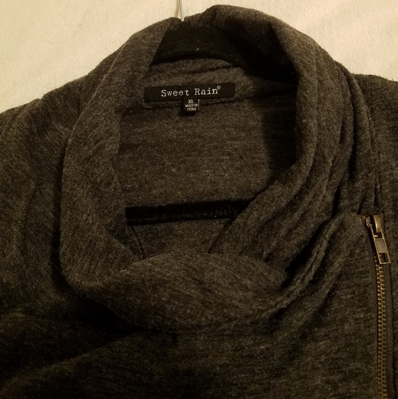 🍃Last chance🍃 Sweet Rain Gray Sweater - Picture 3 of 7